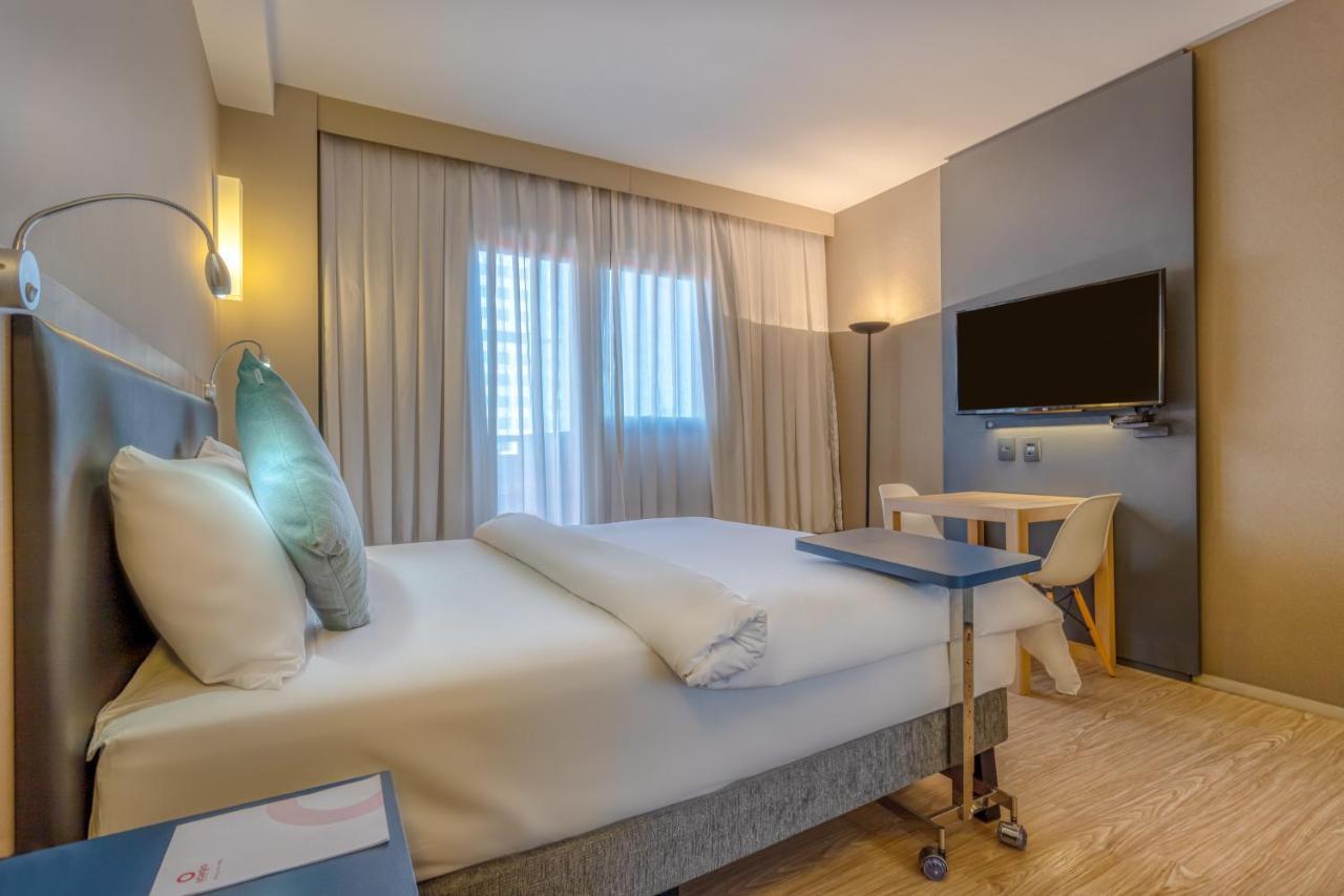 Aparthotel Adagio Alphaville باروري المظهر الخارجي الصورة